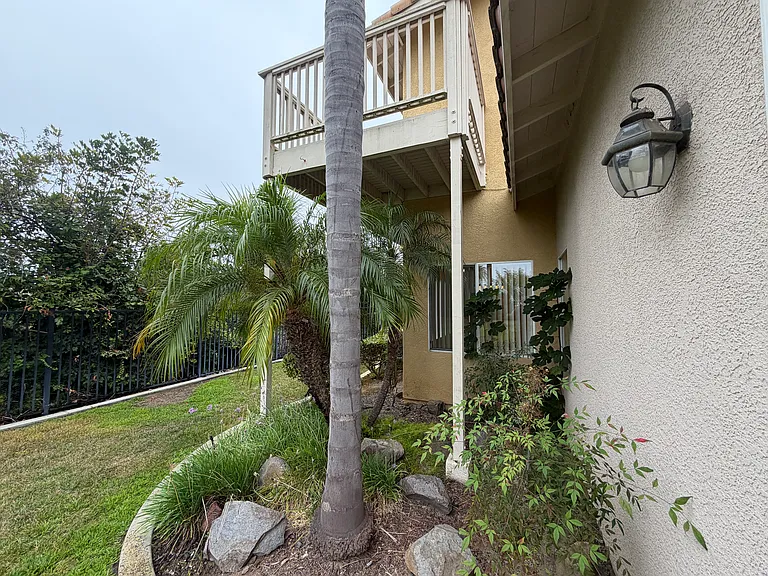 6833 Urubu St — Photo 59