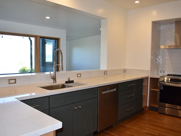 517 Golden Gate Ave — Photo 7