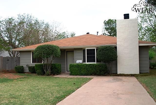 1st image of 2953 Stearns Ave