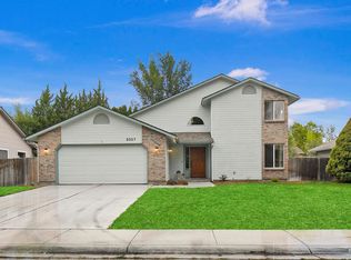 3327 S Crosspoint Ave, Boise, ID 83706