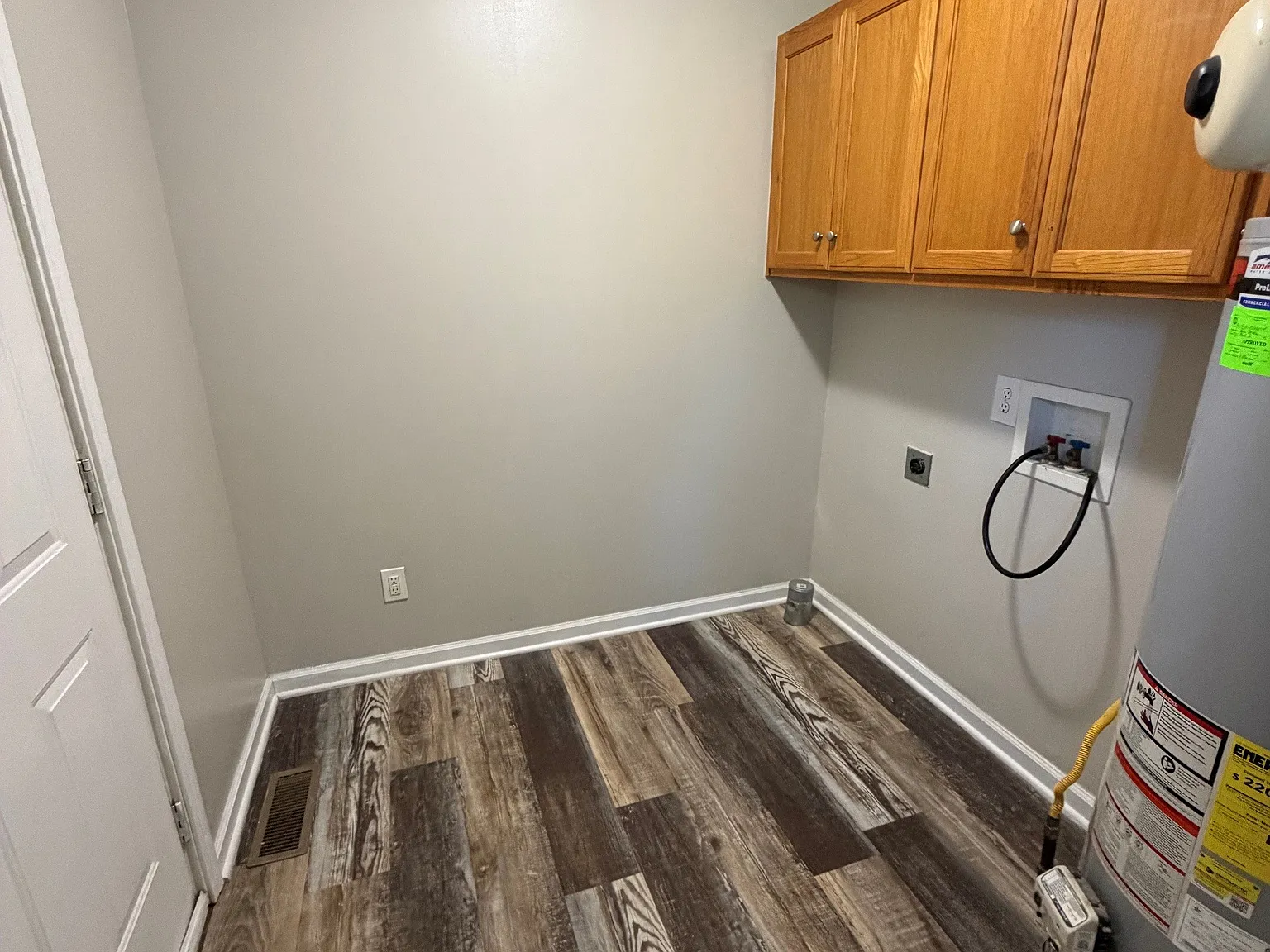 2 bed, $825 — Photo 4