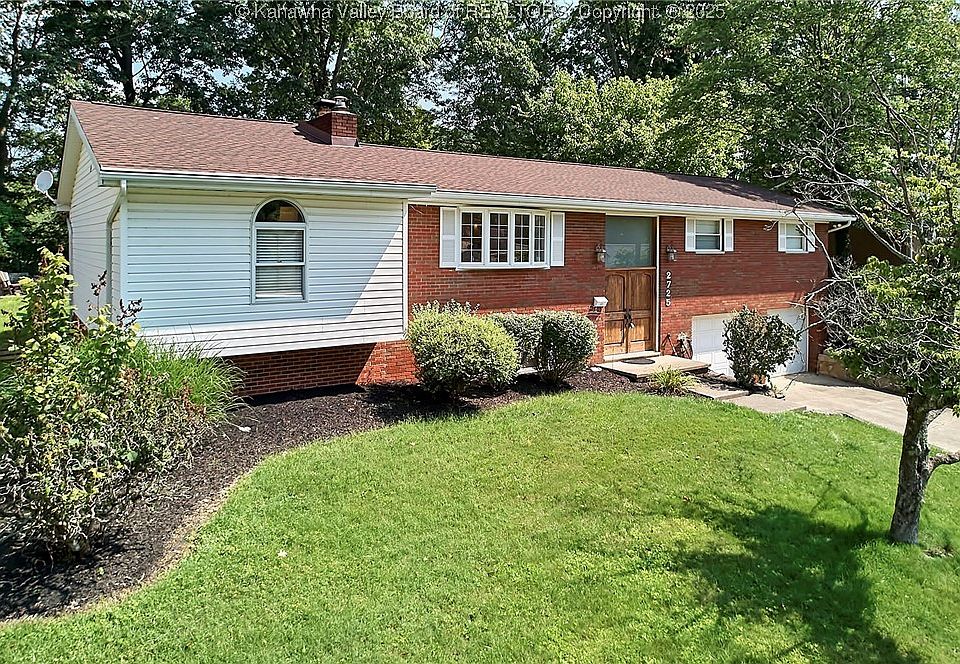 2nd image of 2725 Lakeview Dr