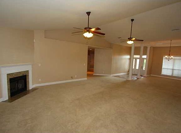 5th image of 9840 Winchester Dr N