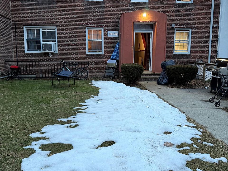 1st image of 13518 78th Avenue #13F