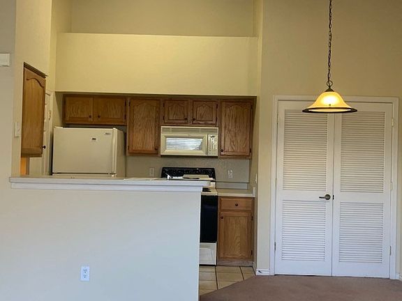 2nd image of 3901 Sonoma Springs Ave APT 1513