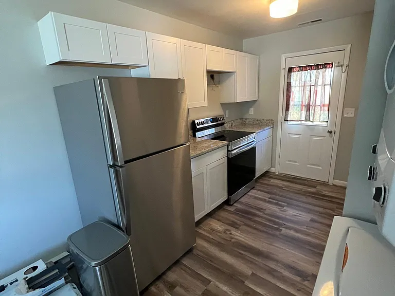 29460 Greenfield Ave #B — Photo 4
