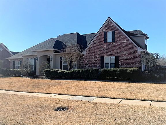 2nd image of 2455 Churchill Dr