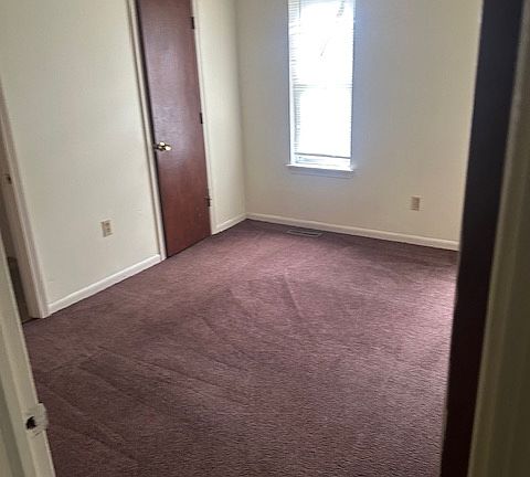 5th image of 2317 Hill St