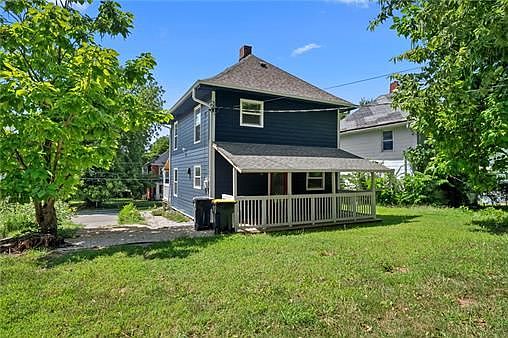5th image of 3627 Woodland Ave