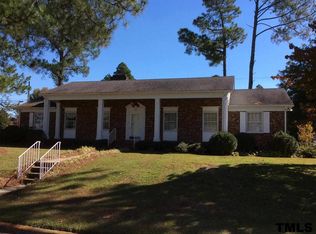 1506 Lakeshore Dr, Dunn, NC 28334