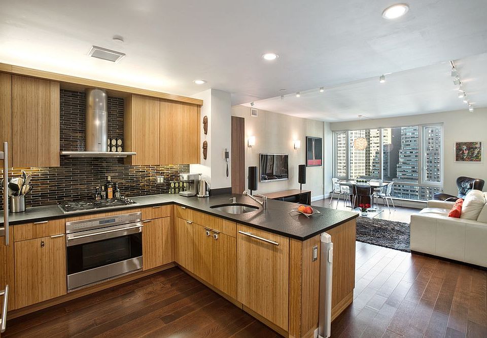 1st image of 70 Little West St APT 17G