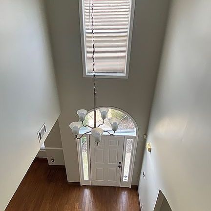 5th image of 1061 Fountain Glen Dr