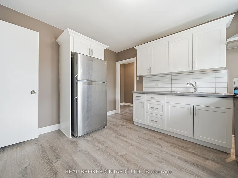 293 Highland Rd E #A — Photo 10