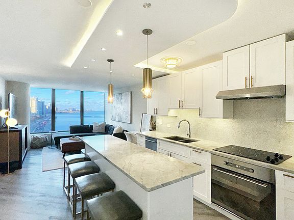 4th image of 505 N Lake Shore Dr APT 1317