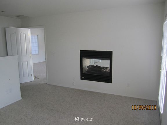 4th image of 210 Desert Aire Drive N