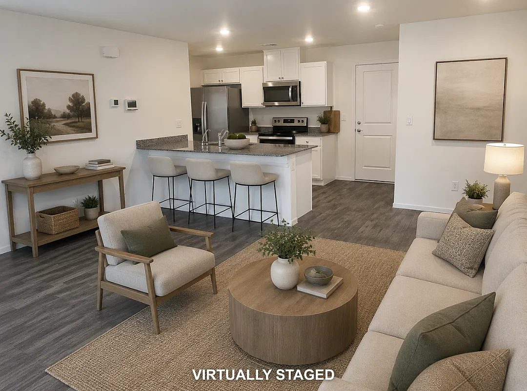 3 bed, 1311 sqft, $2,100 — Photo 3