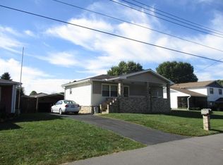 703 Edgewood Ave, Moundsville, WV 26041