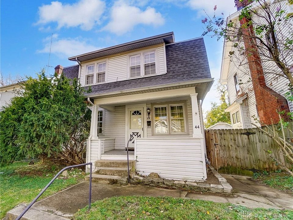 1st image of 44 E Parkwood Dr