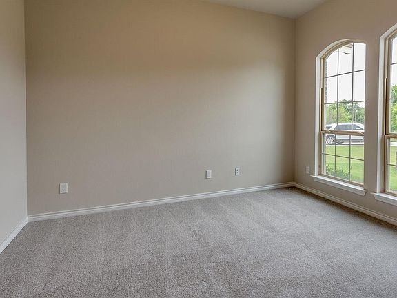 5th image of 12550 Plassmeyer Ct