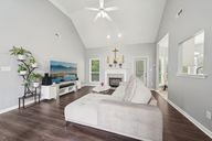 Hathaway Ln-2705-001.jpg