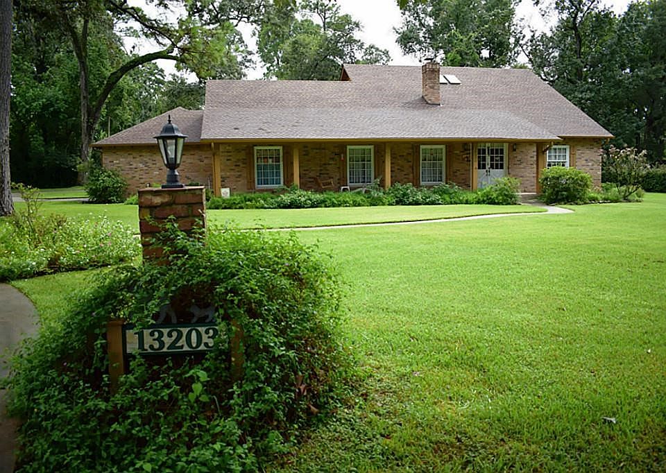 1st image of 13203 Spring Hollow Dr