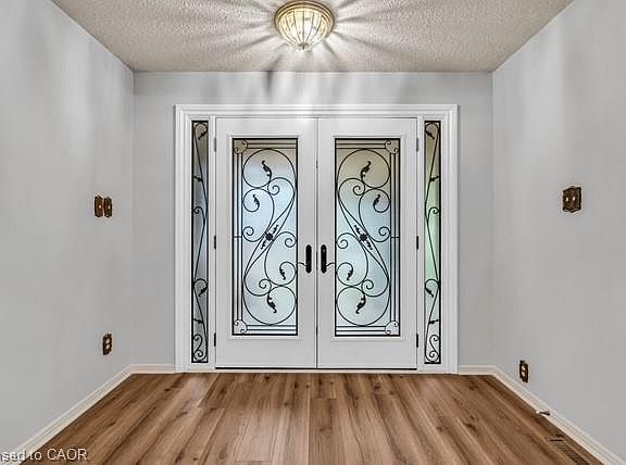 5th image of 2529 Claymore Cres