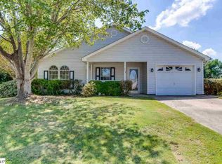 313 Mint Leaf Ct, Fountain Inn, SC 29644
