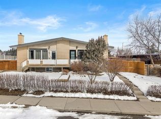 30 S Hilton Ave NW, Calgary, AB T2K 2H2