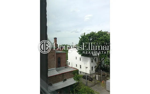 Rented by Douglas Elliman | media 28