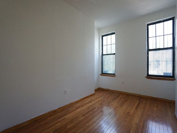 3rd image of 294 Troutman St #2B