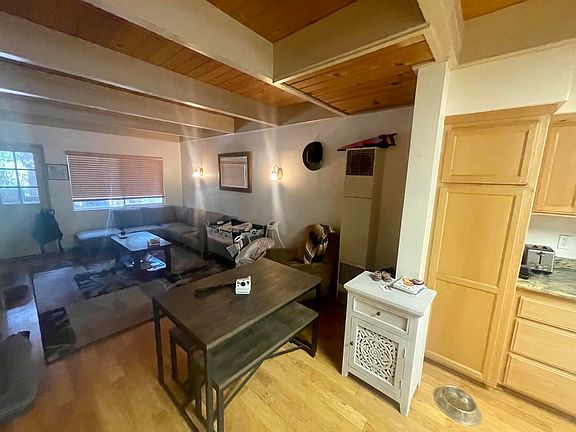 3rd image of 425 Ponderosa Dr