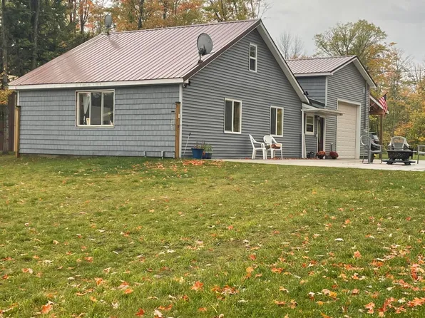 W18146 Long Point Rd, Germfask, MI 49836
