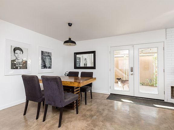 4th image of 2870 E Clarendon Ave