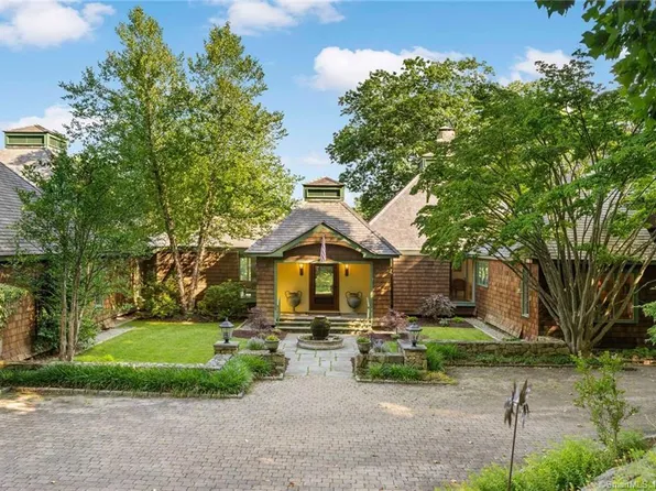 108 High Ridge Road, Pound Ridge, NY 10576