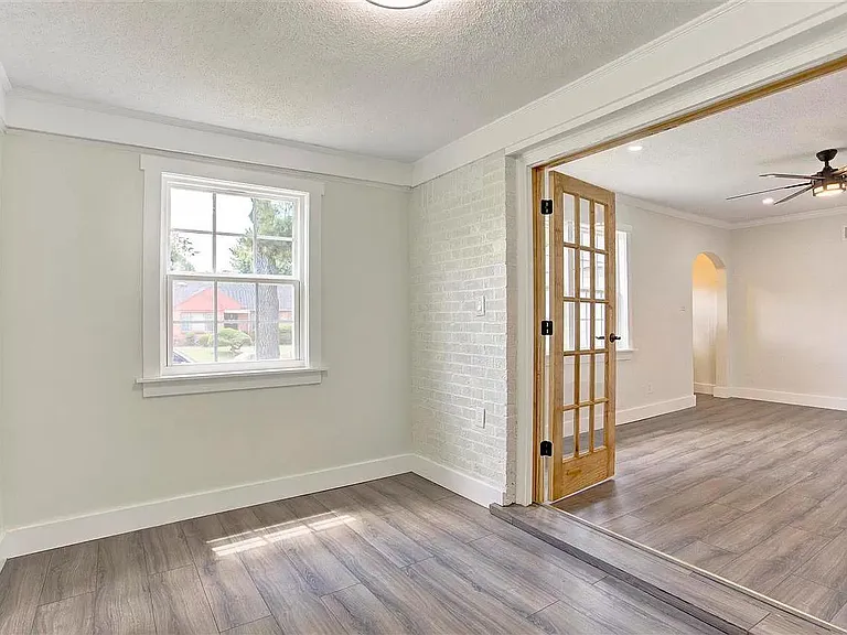 2144 Alameda Ave — Photo 5