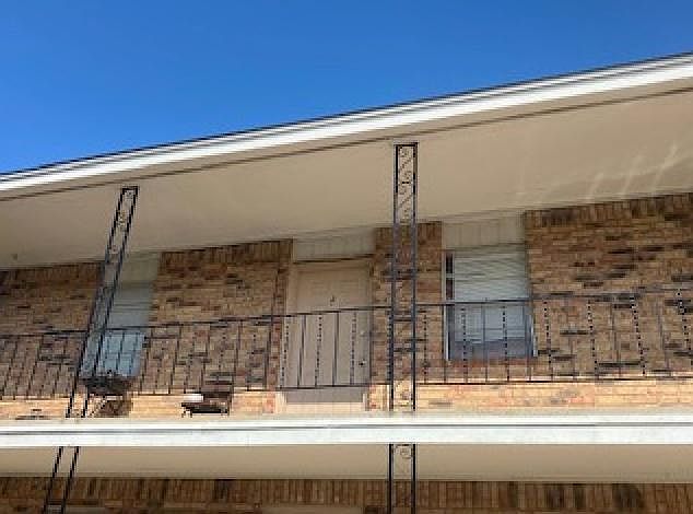 2nd image of 1206 Urbantke Ct #J