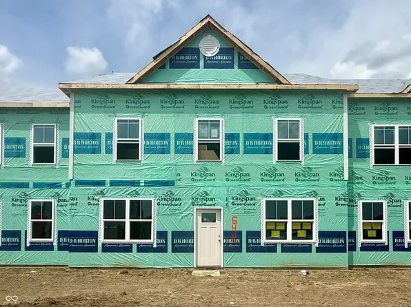 2832 Redding Dr, Whitestown, IN 46075