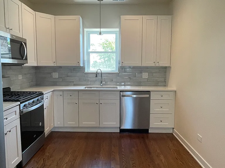 2819 W Cullom Ave #3 — Photo 1
