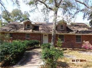 507 10th St E, Carrabelle, FL 32322