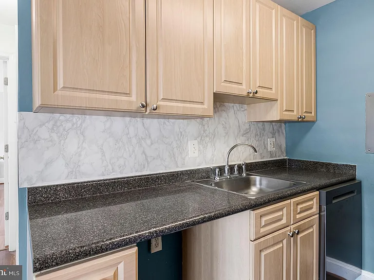 1005 Chillum Rd #207 — Photo 16