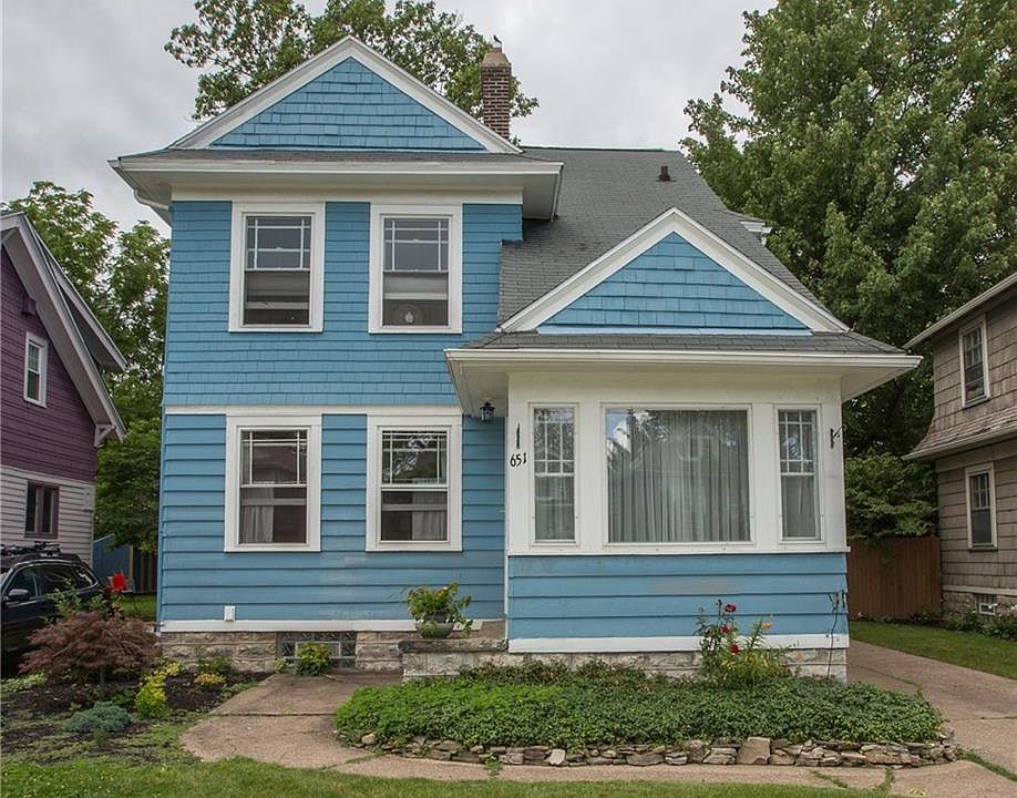1st image of 651 Crescent Ave