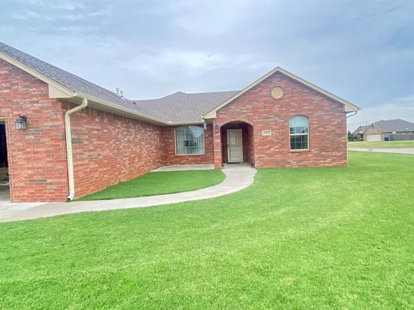 707 Wrangler St, Hennessey, OK 73742