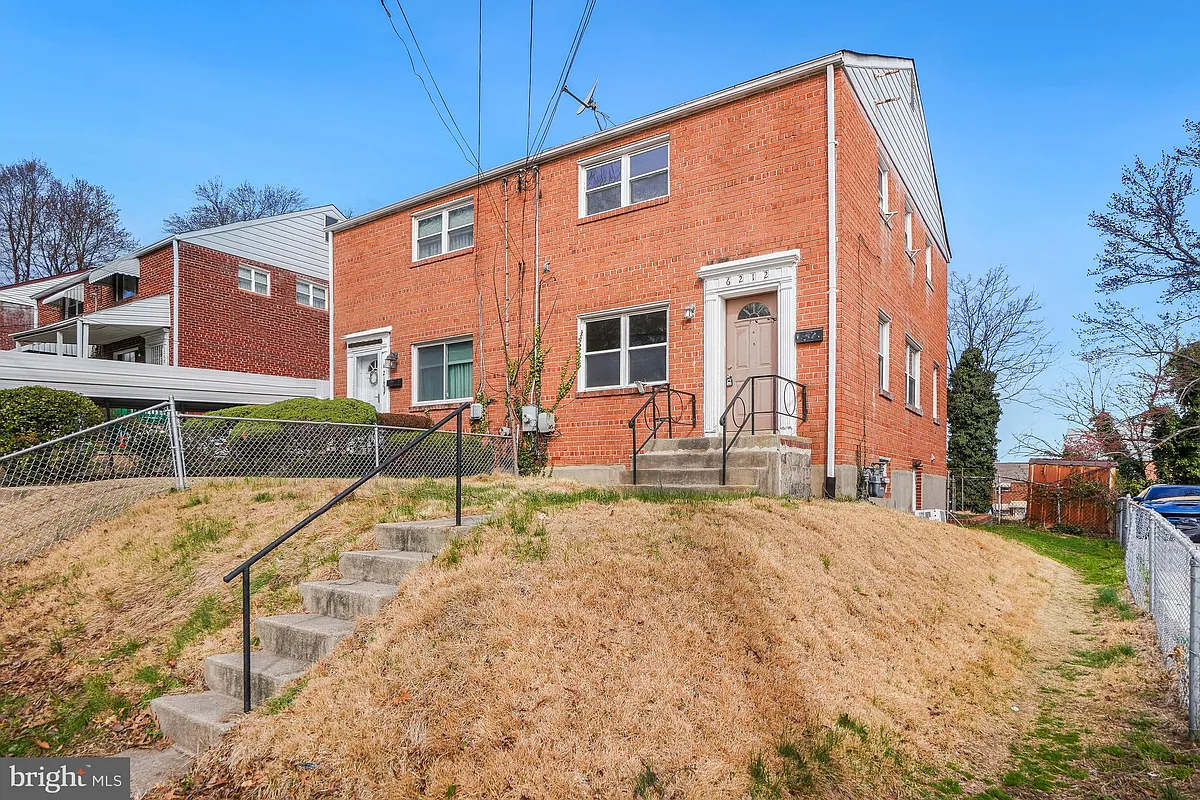 Building Photo - 6212 Carters Ln