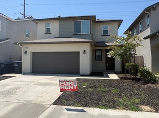 1011 W Payson Ave, Visalia, CA 93291