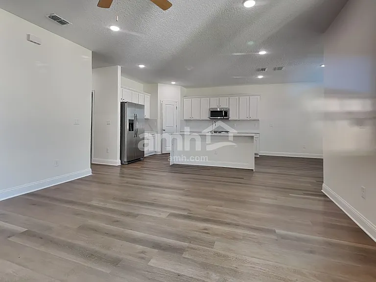 11440 Bay Hill Cir — Photo 5