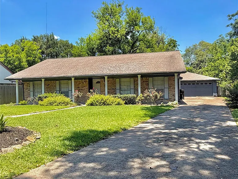 5422 Winding Way Dr — Photo 1