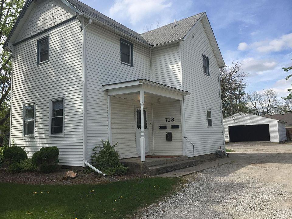 Front of house - apartment is on first floor with 2 entrance