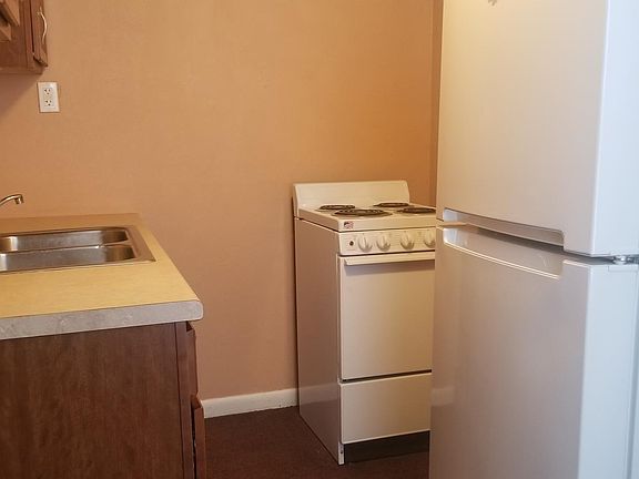 2nd image of 103 E Monroe St APT 7