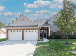 14437 Shadywood Dr #65, Sterling Heights, MI 48312