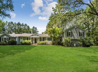 49 White Oak Tree Rd, Syosset, NY 11791